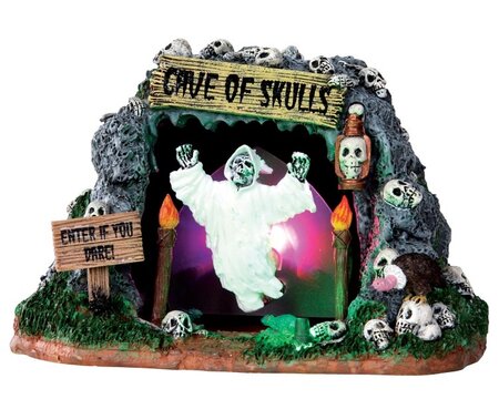 Cave Of Skulls, B/O (4.5V) Spooky Town